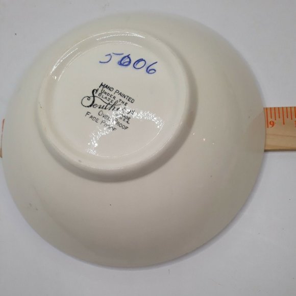 Vintage 1950s Southern Potteries 9" Bowl  Hand Painted Frolic pre-Blue Ridge EUC - Picture 12 of 12
